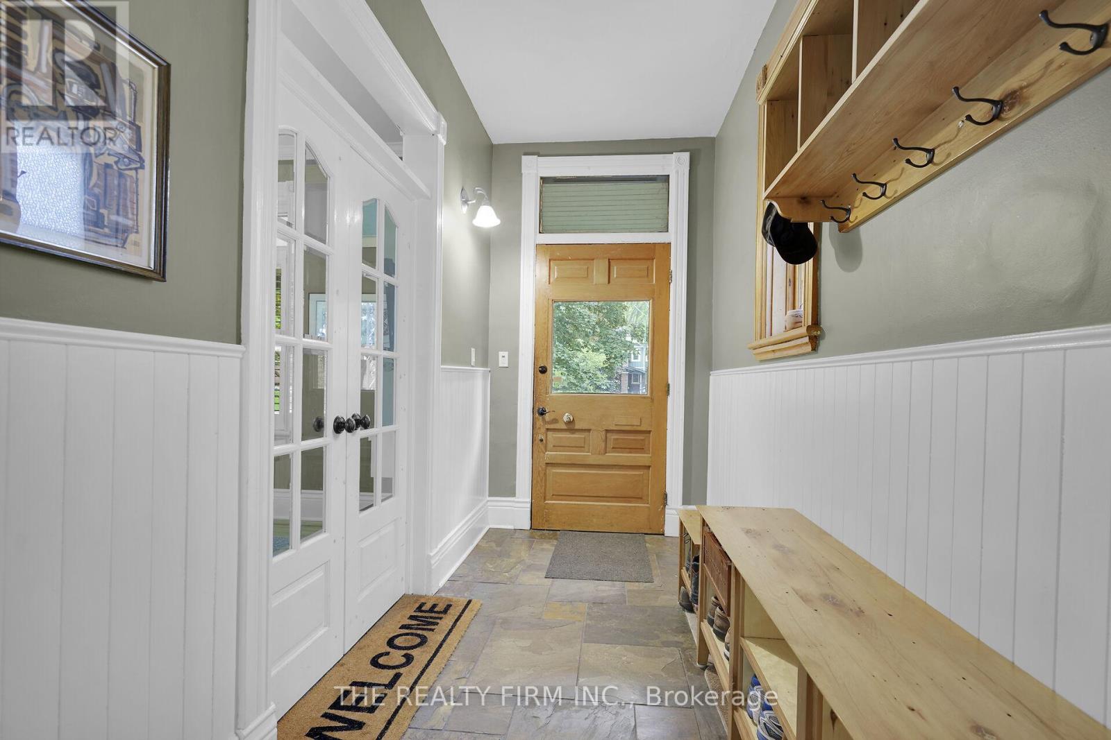Photo 6 of 50 for 863 Maitland Street