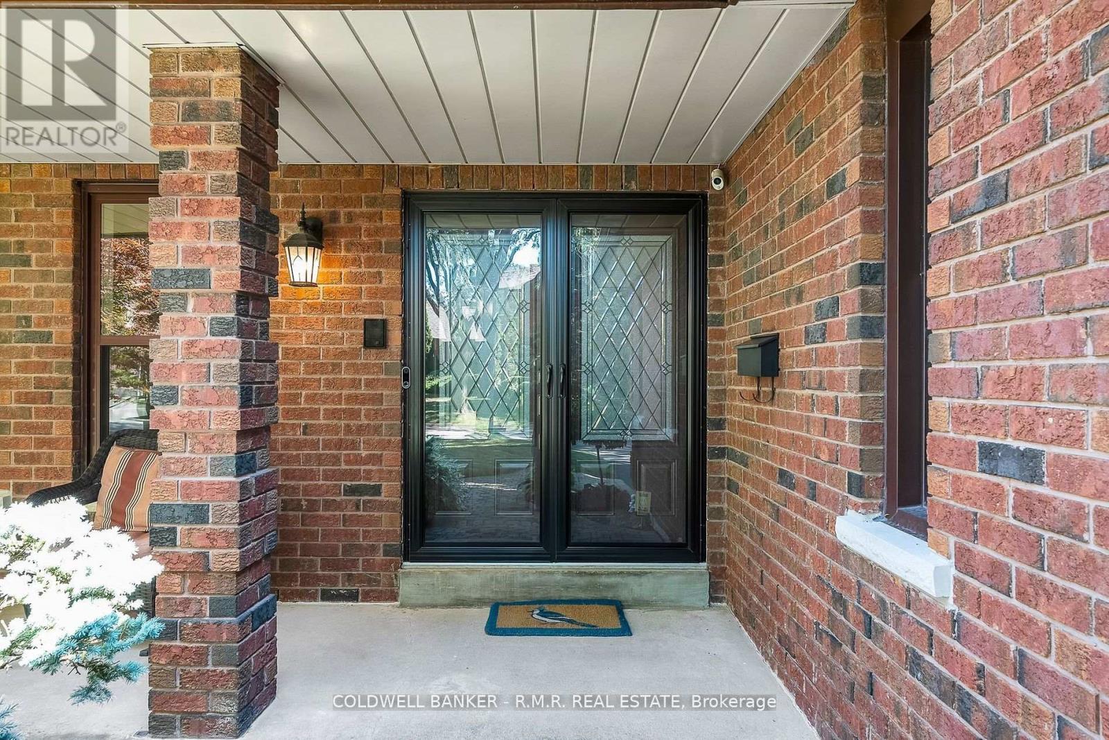 9 O'connor Drive, Whitby (Pringle Creek), Ontario  L1N 7X7 - Photo 4 - E12209447