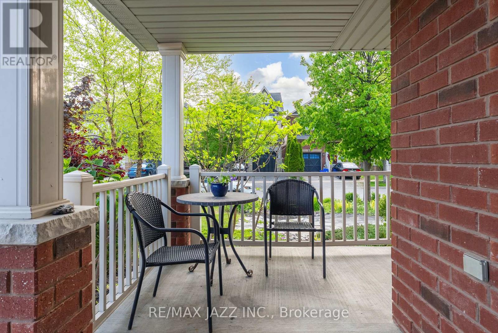 119 Bettina Place, Whitby (Rolling Acres), Ontario  L1R 0G1 - Photo 5 - E12209468
