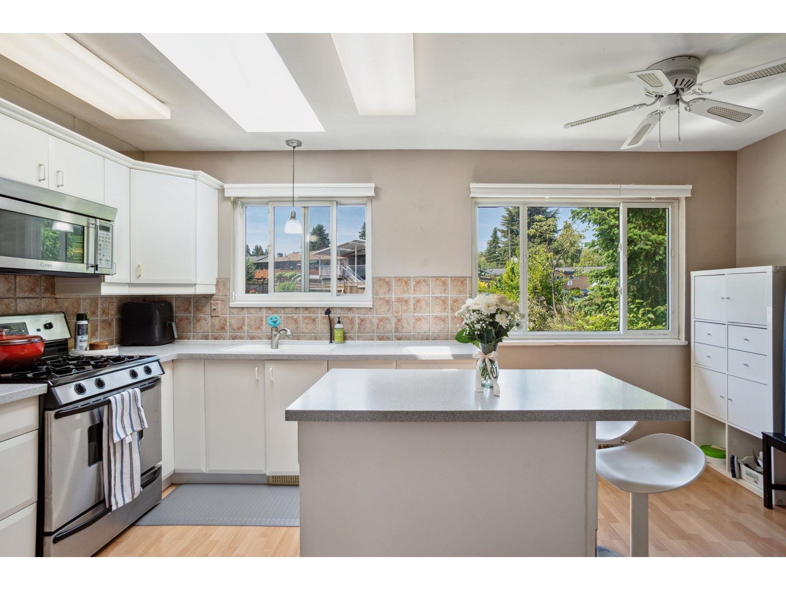 15237 Hummingbird Place, Surrey, British Columbia  V3R 6T7 - Photo 12 - R3013494