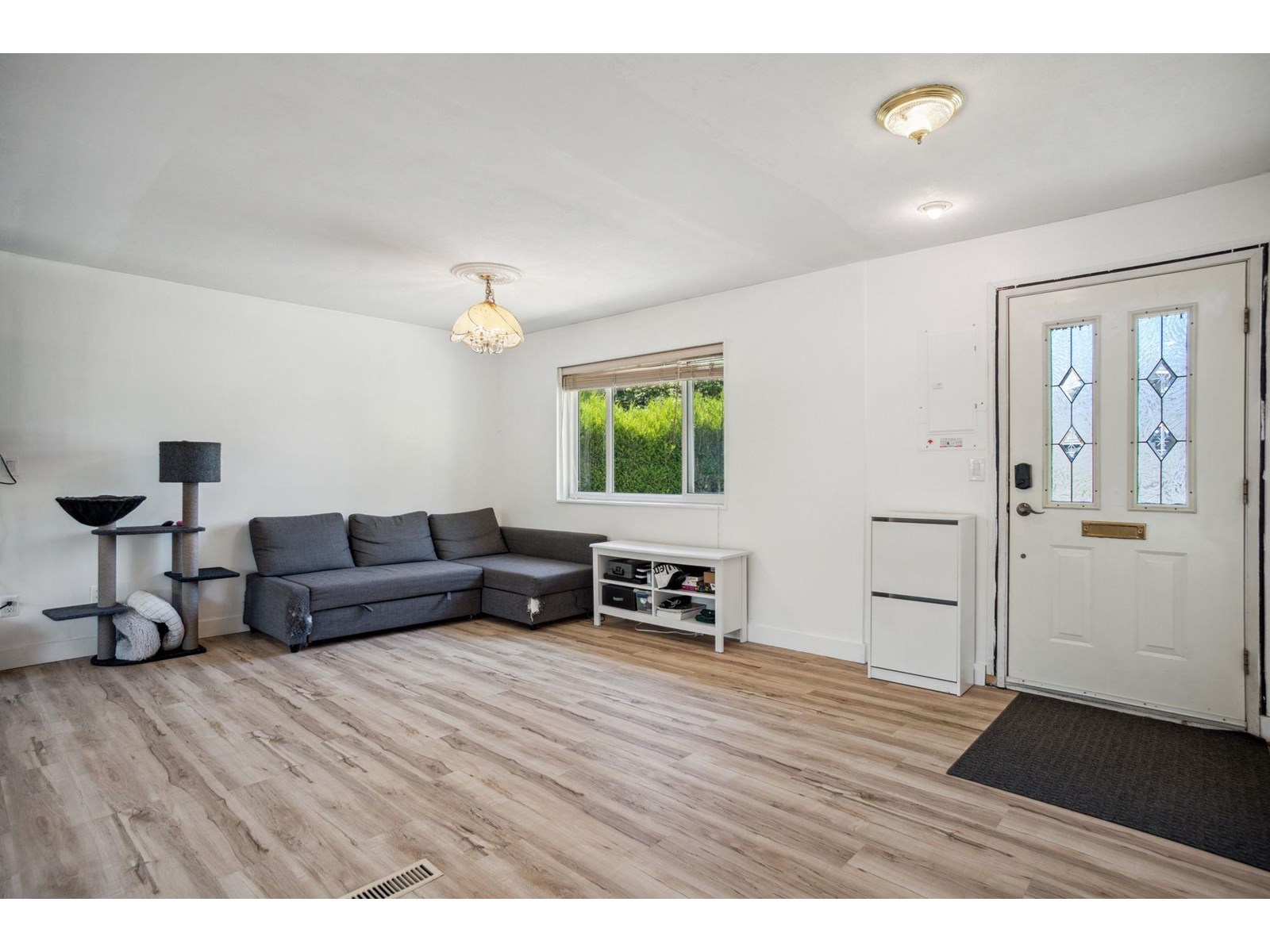 15237 Hummingbird Place, Surrey, British Columbia  V3R 6T7 - Photo 3 - R3013494