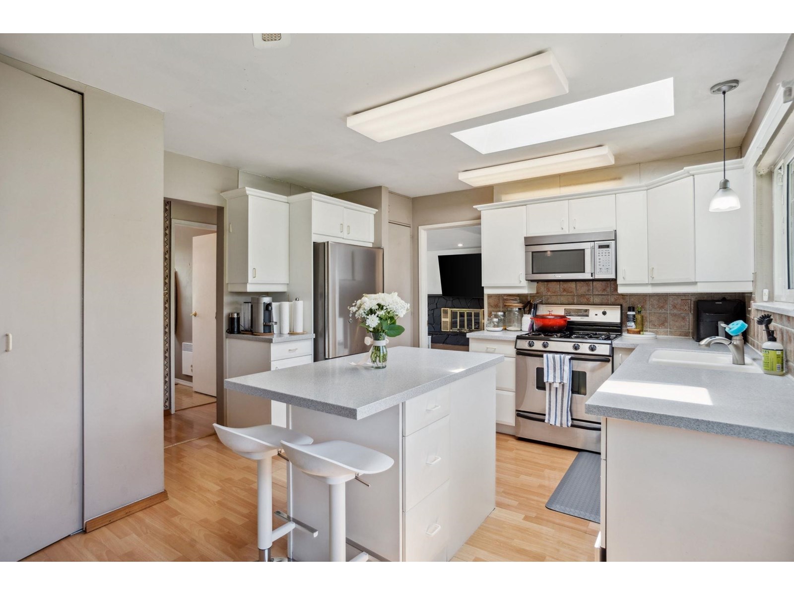 15237 Hummingbird Place, Surrey, British Columbia  V3R 6T7 - Photo 14 - R3013494