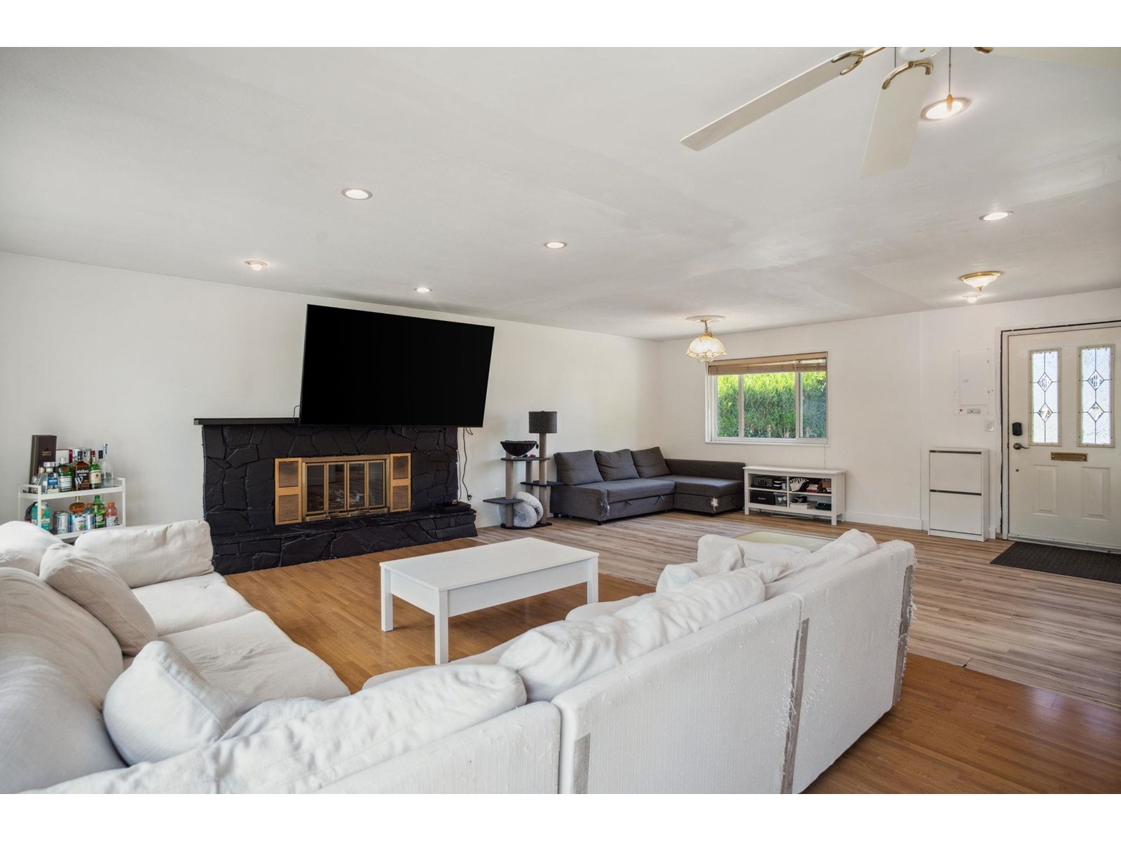 15237 Hummingbird Place, Surrey, British Columbia  V3R 6T7 - Photo 8 - R3013494