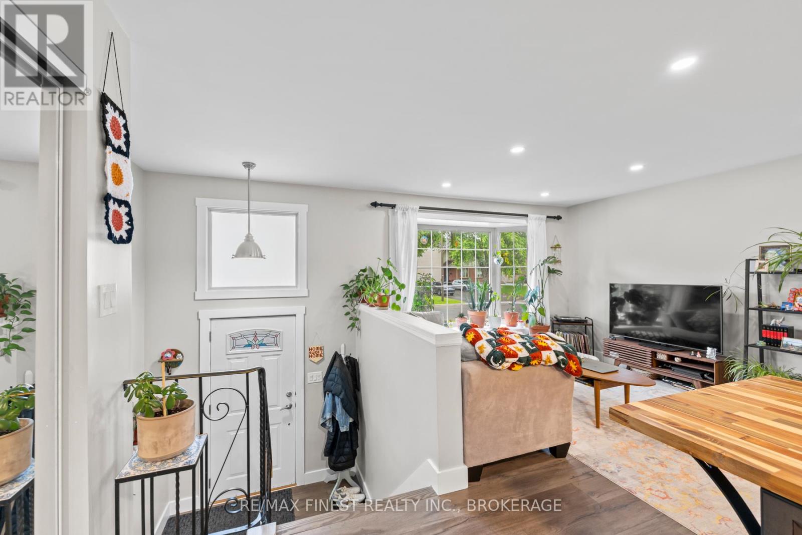 870 Beaconhill Court, Kingston (North Of Taylor-Kidd Blvd), Ontario  K7P 2A8 - Photo 11 - X12209336