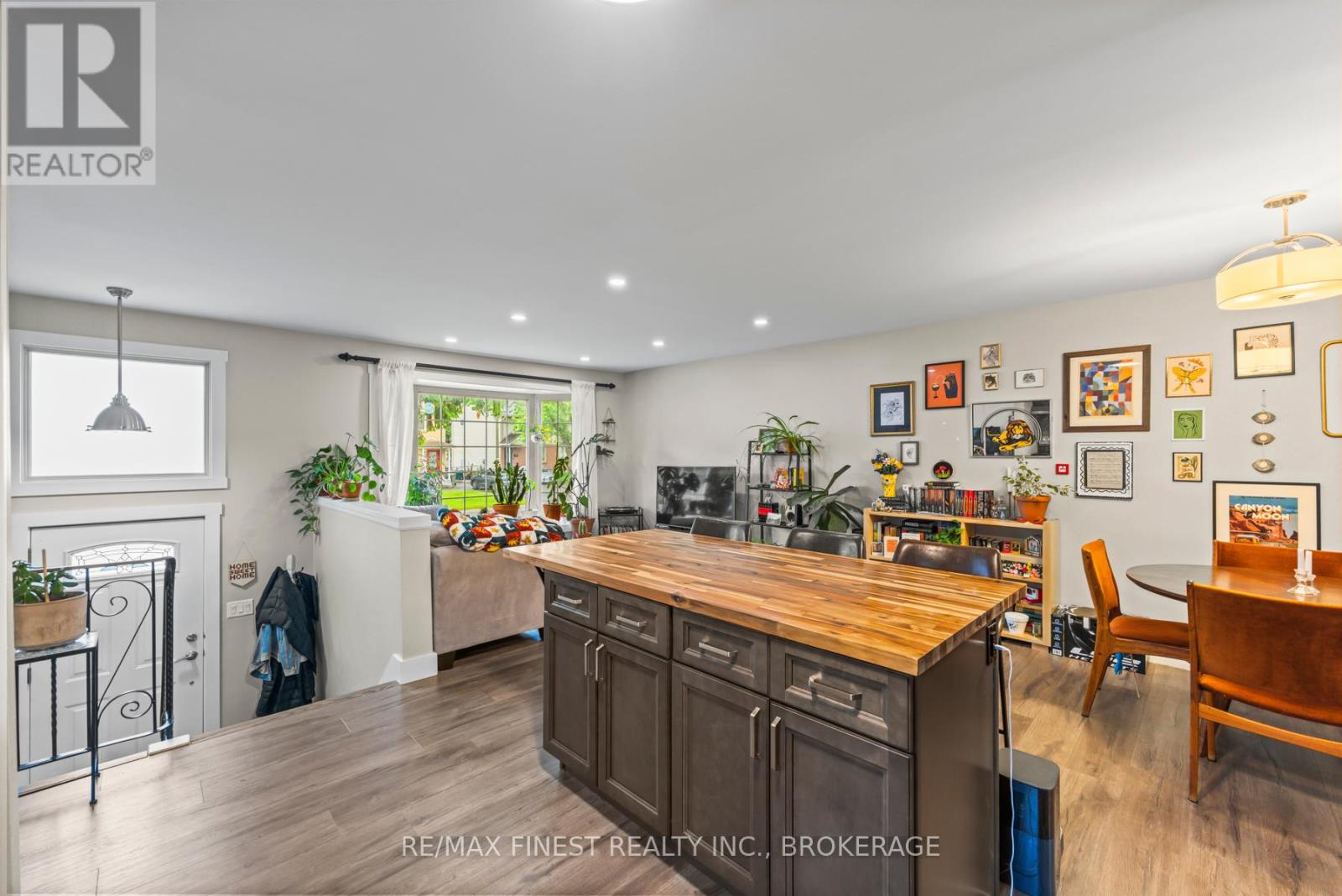 870 Beaconhill Court, Kingston (North Of Taylor-Kidd Blvd), Ontario  K7P 2A8 - Photo 16 - X12209336