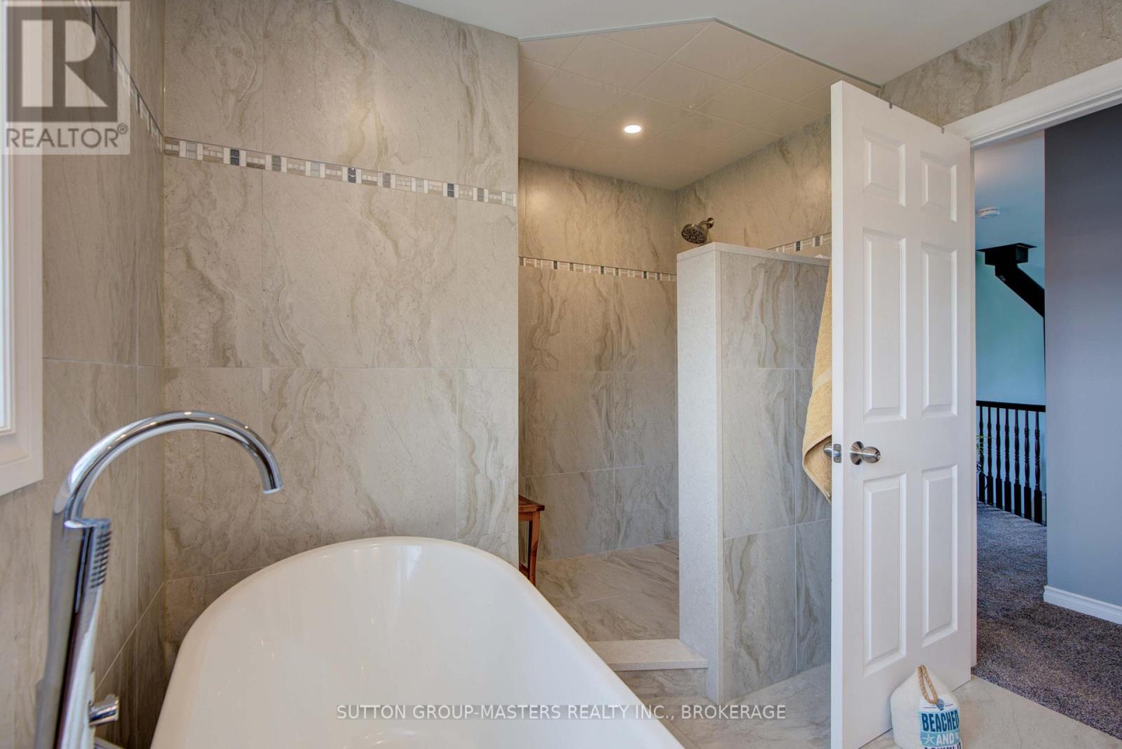 302 Greens Road, Leeds And The Thousand Islands, Ontario  K0H 2N0 - Photo 19 - X12209485