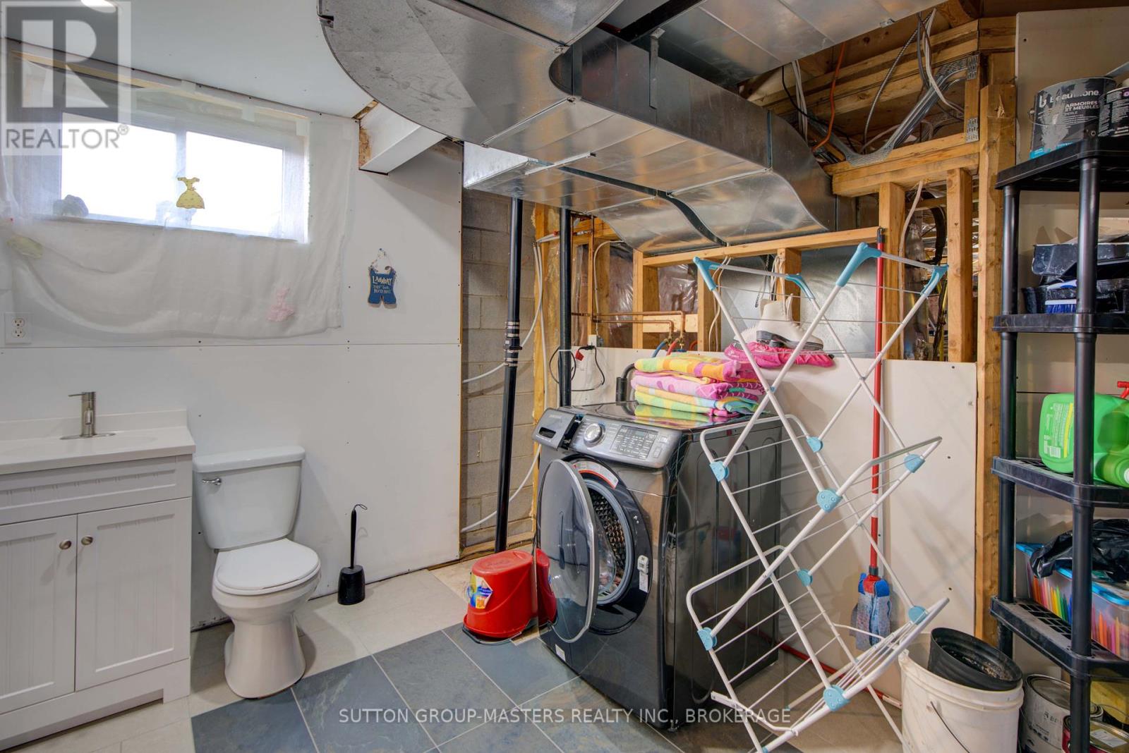 302 Greens Road, Leeds And The Thousand Islands, Ontario  K0H 2N0 - Photo 7 - X12209485