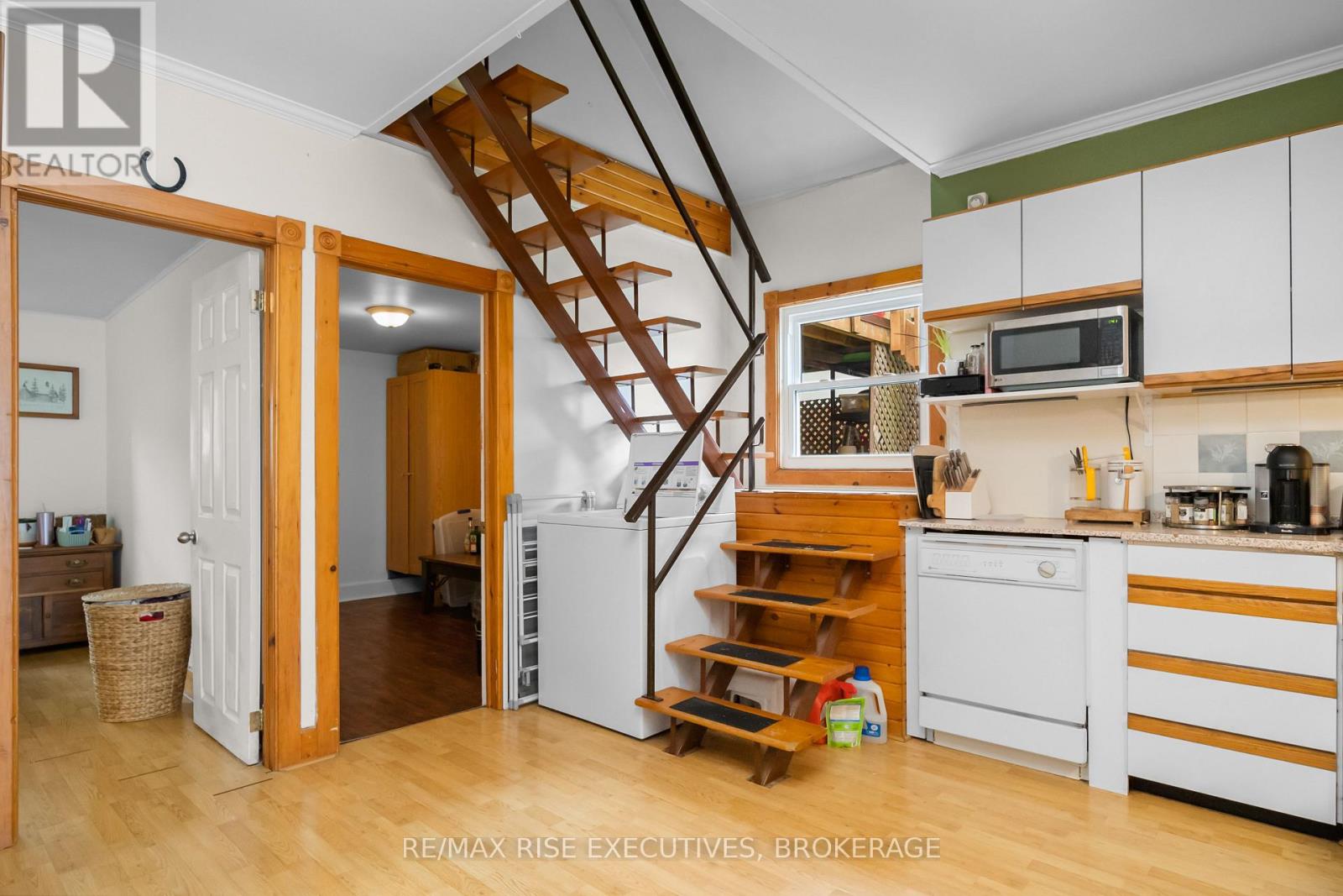 98 Mack Street, Kingston (Central City East), Ontario  K7L 1N9 - Photo 12 - X12209523