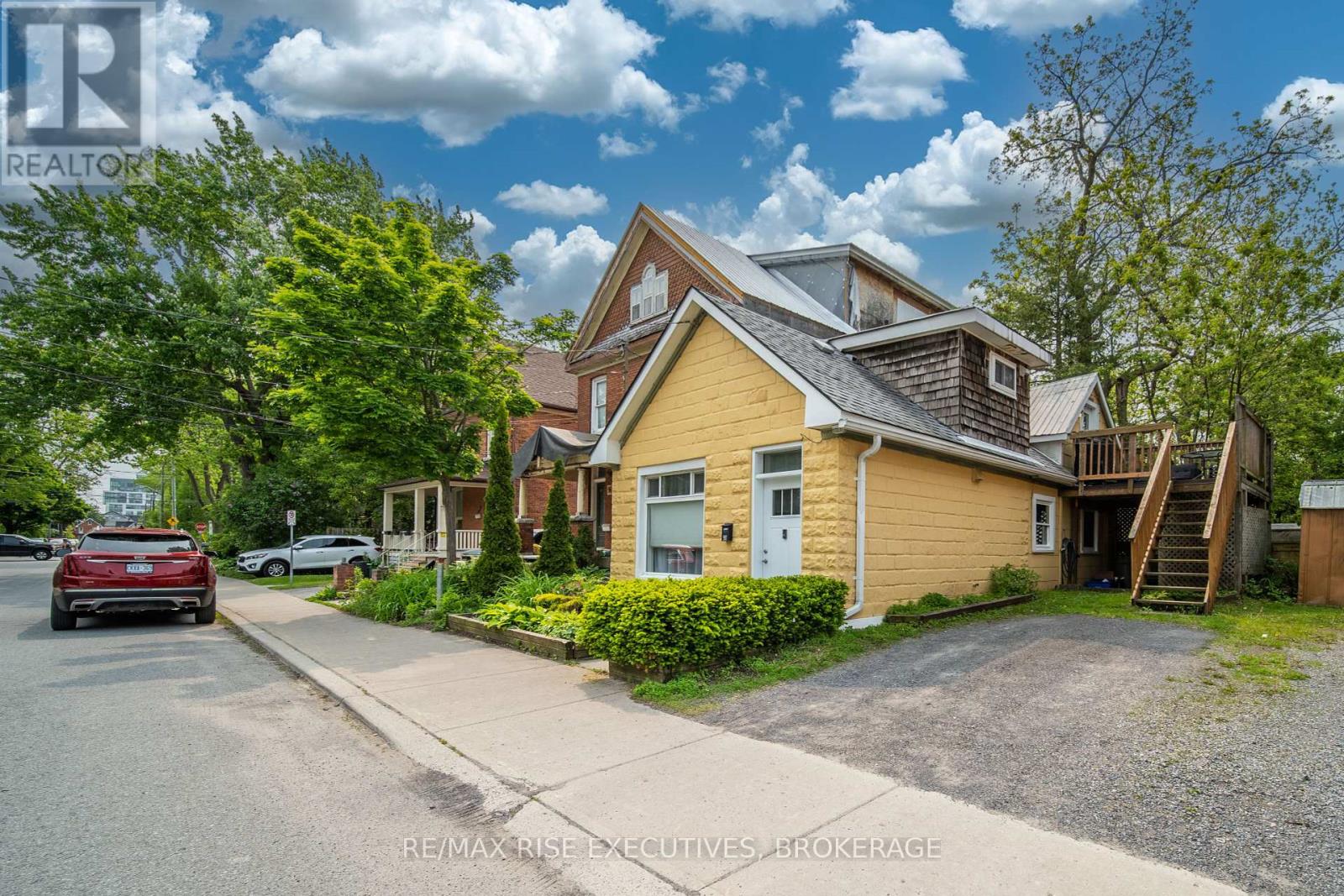 98 Mack Street, Kingston (Central City East), Ontario  K7L 1N9 - Photo 2 - X12209523