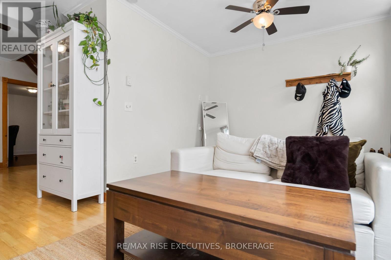 98 Mack Street, Kingston (Central City East), Ontario  K7L 1N9 - Photo 8 - X12209523