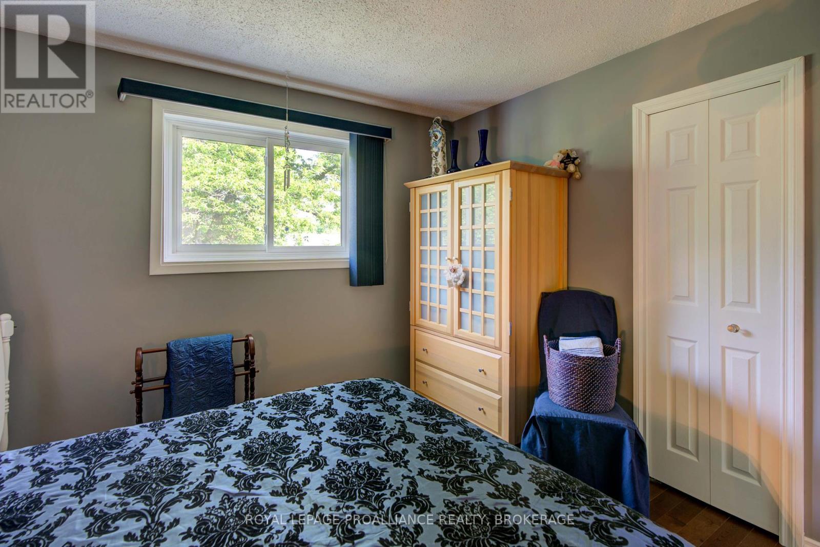 162 Mcnally's Lane, Rideau Lakes, Ontario  K0G 1X0 - Photo 36 - X12209529
