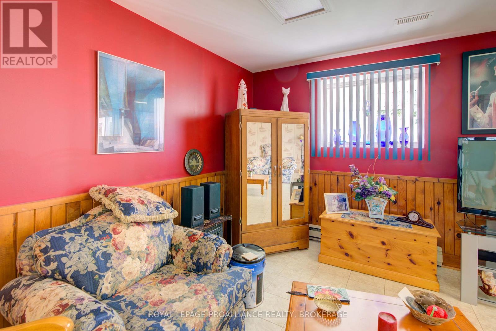 162 Mcnally's Lane, Rideau Lakes, Ontario  K0G 1X0 - Photo 46 - X12209529