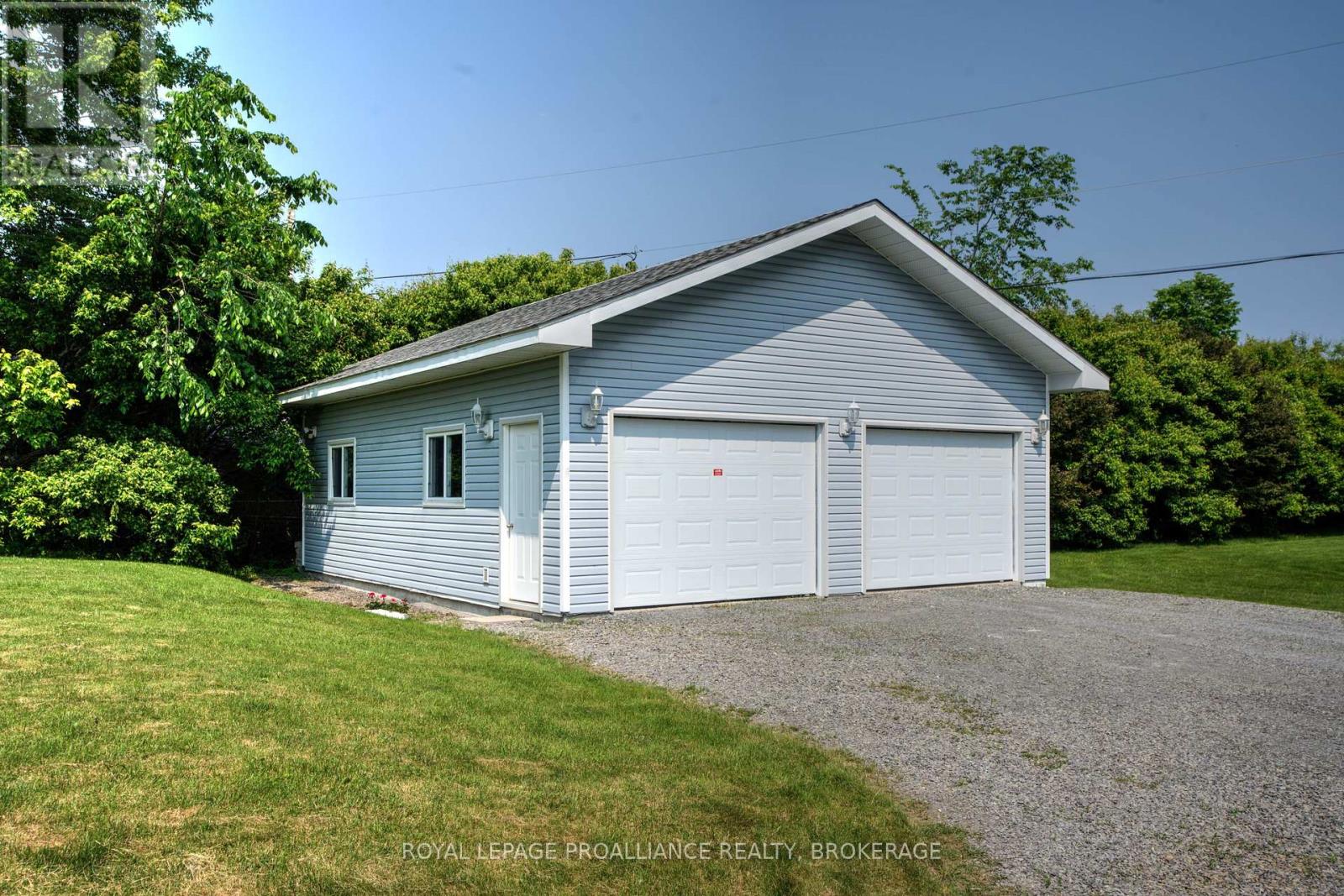 162 Mcnally's Lane, Rideau Lakes, Ontario  K0G 1X0 - Photo 7 - X12209529