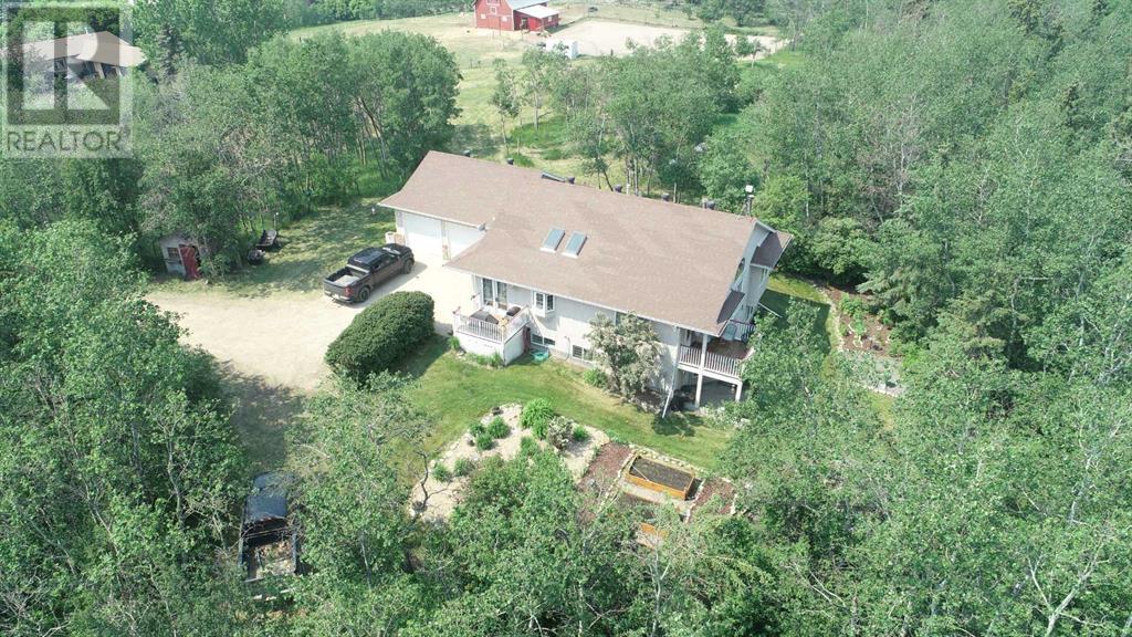 420006 Range Road 272, Rural Ponoka County, Alberta  T4L 1Y9 - Photo 1 - A2227276