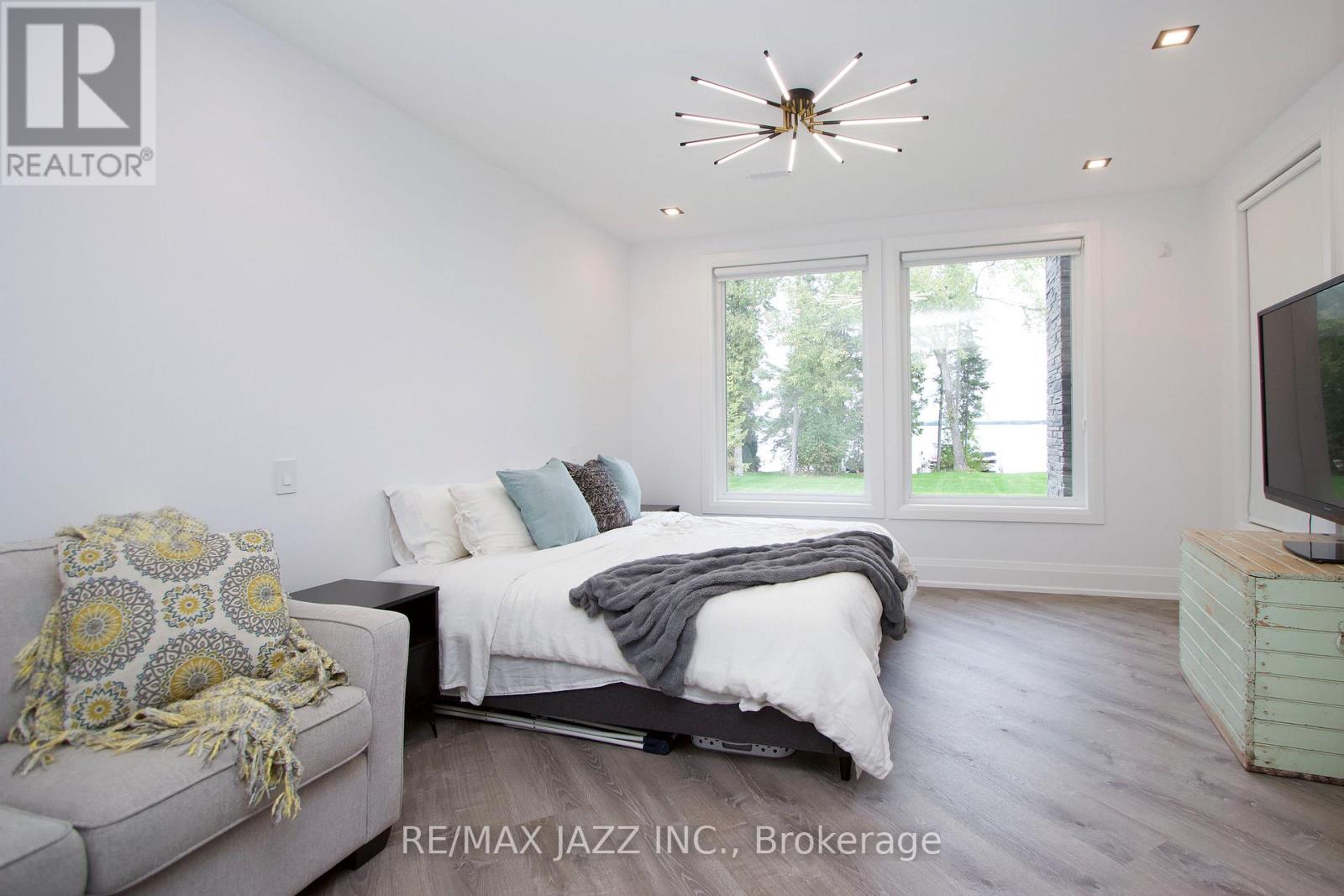 143 Elysian Fields Road, Kawartha Lakes (Fenelon), Ontario  K0M 1G0 - Photo 32 - X12209343