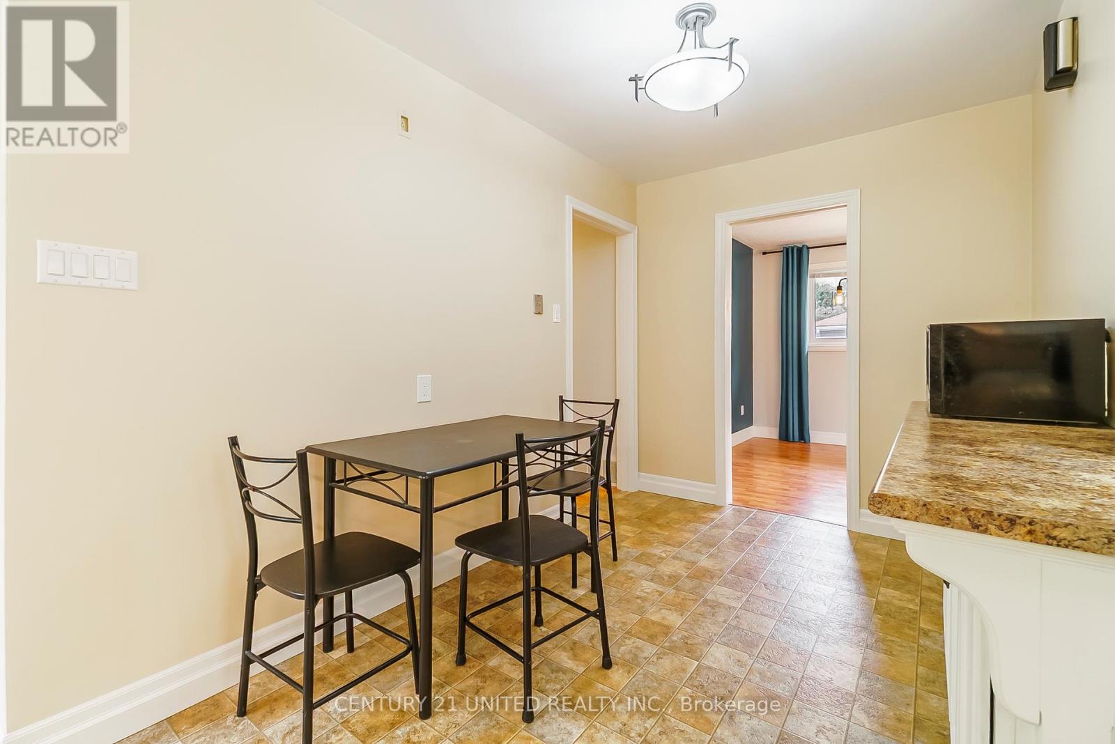 861 Hilliard Street, Peterborough North (South), Ontario  K9H 5R7 - Photo 16 - X12209439
