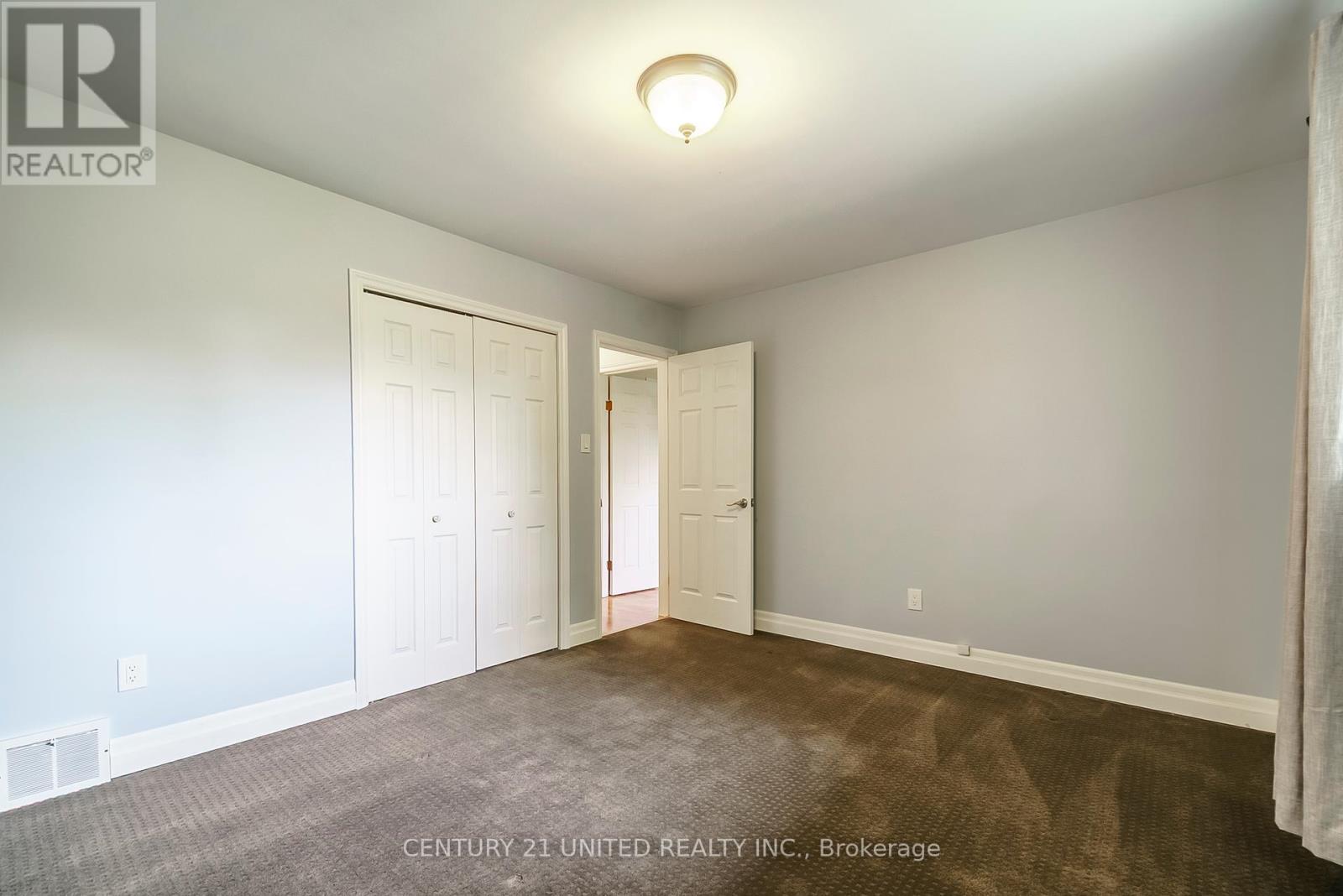 861 Hilliard Street, Peterborough North (South), Ontario  K9H 5R7 - Photo 20 - X12209439