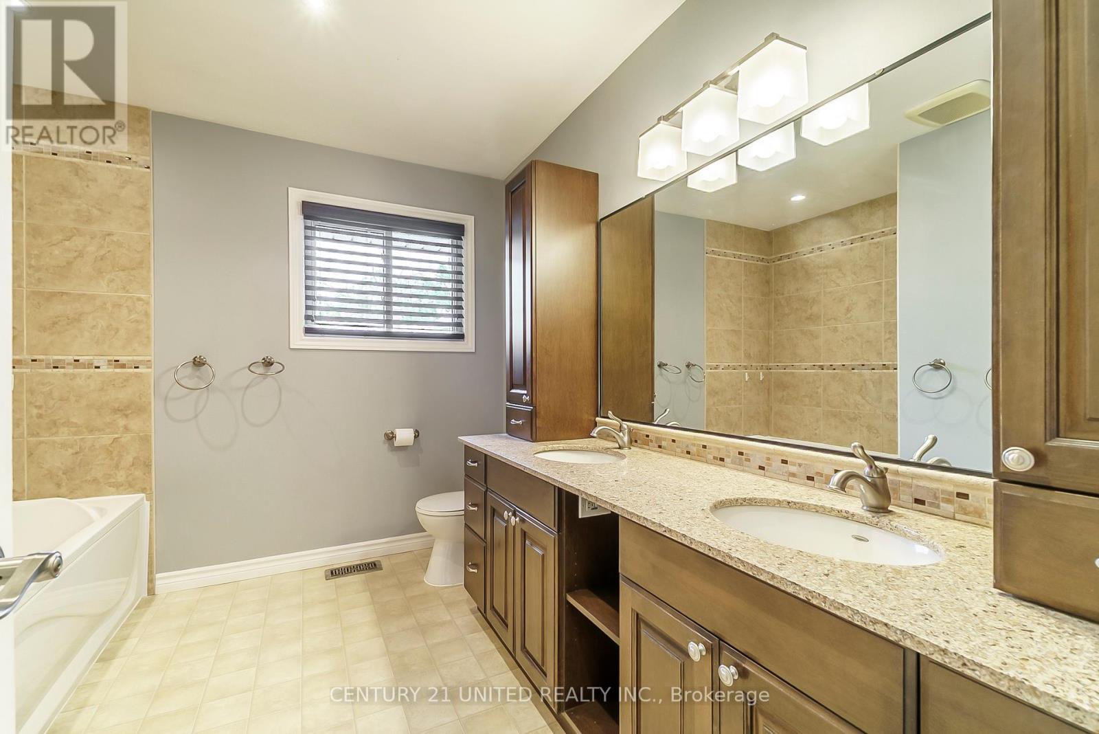 861 Hilliard Street, Peterborough North (South), Ontario  K9H 5R7 - Photo 21 - X12209439