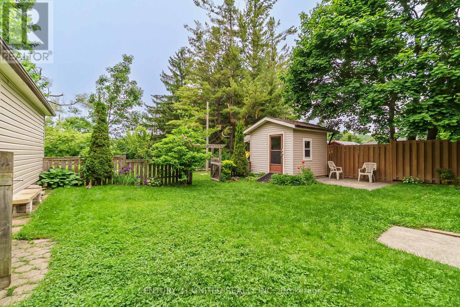 861 Hilliard Street, Peterborough North (South), Ontario  K9H 5R7 - Photo 32 - X12209439