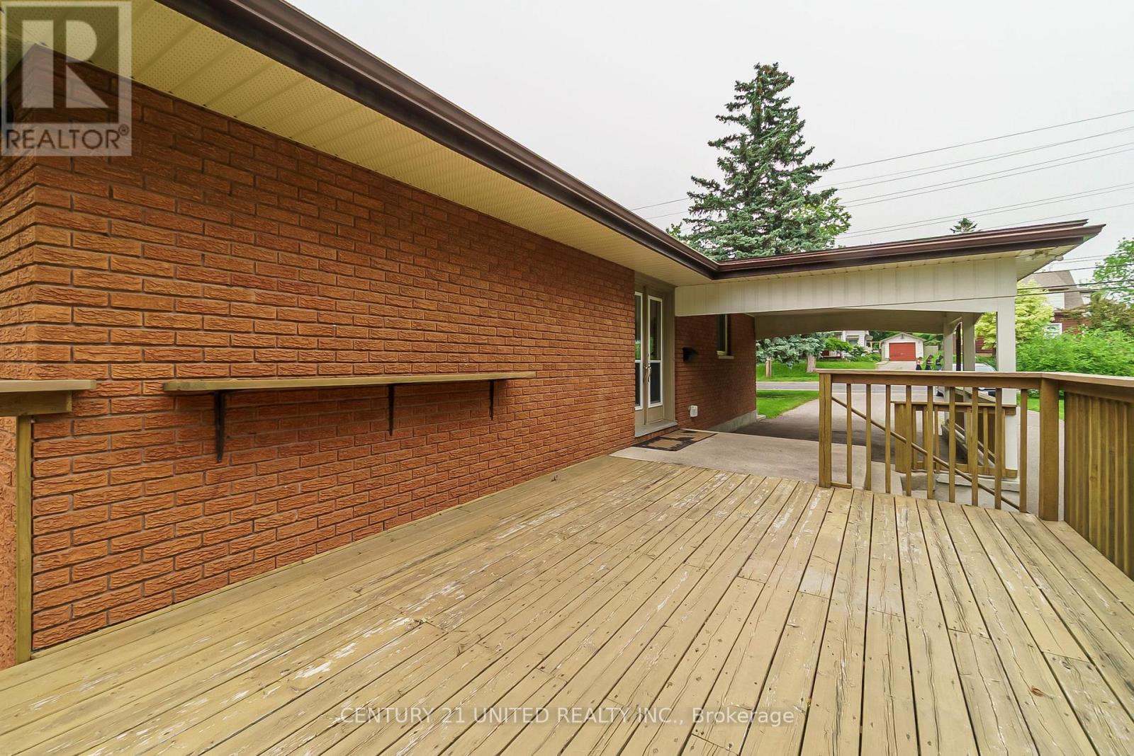 861 Hilliard Street, Peterborough North (South), Ontario  K9H 5R7 - Photo 36 - X12209439