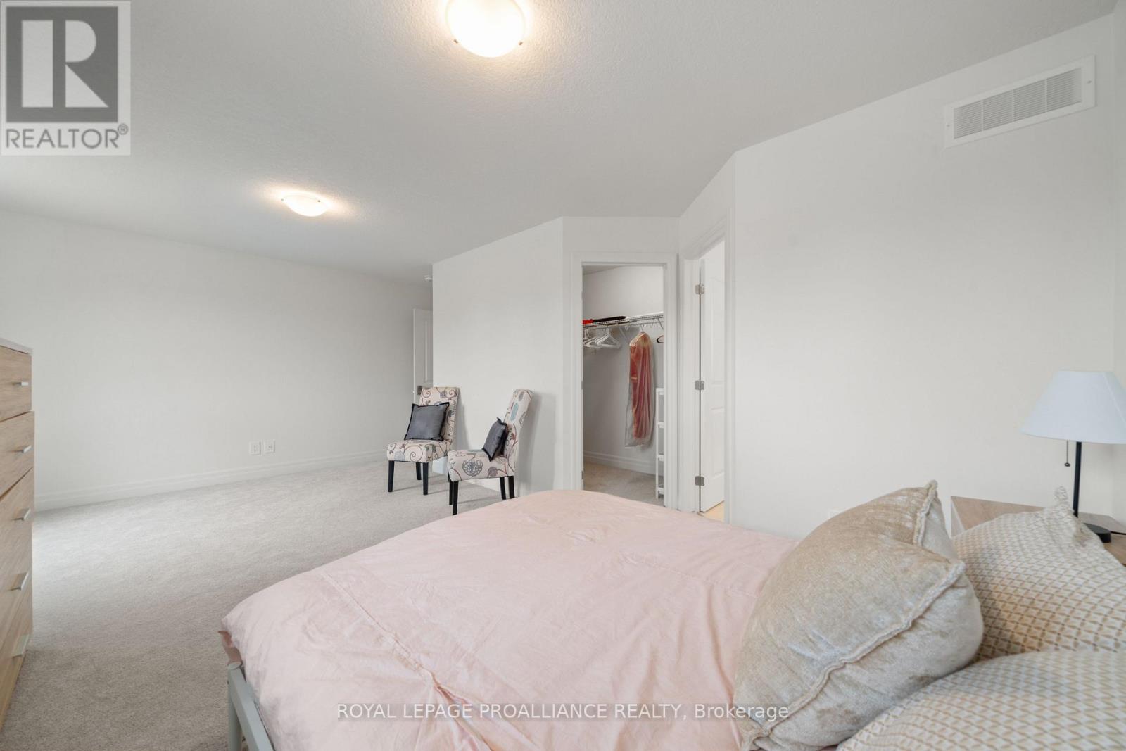 54 Lanark Drive, Belleville (Belleville Ward), Ontario  K8N 0G7 - Photo 23 - X12209494