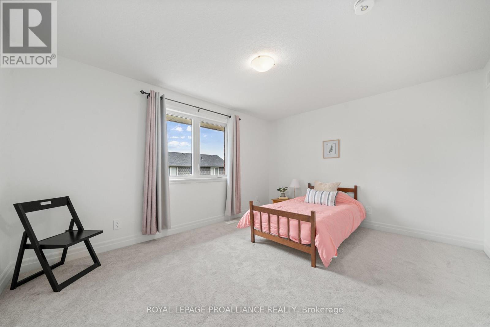 54 Lanark Drive, Belleville (Belleville Ward), Ontario  K8N 0G7 - Photo 26 - X12209494