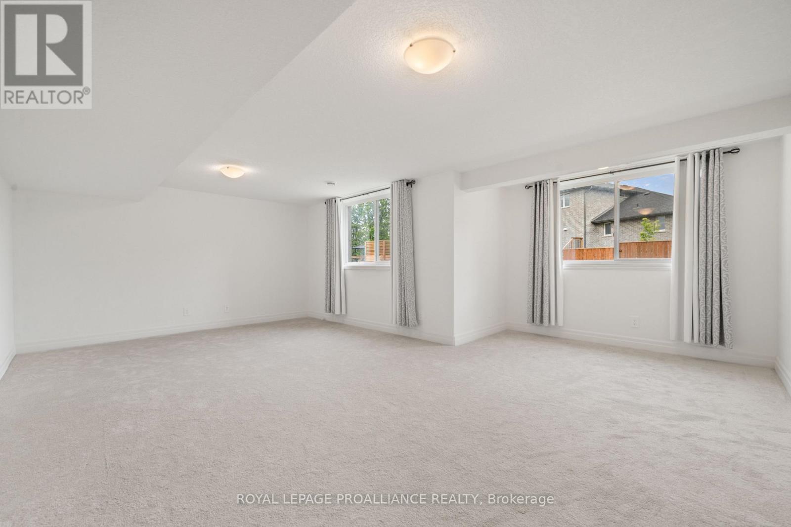 54 Lanark Drive, Belleville (Belleville Ward), Ontario  K8N 0G7 - Photo 35 - X12209494