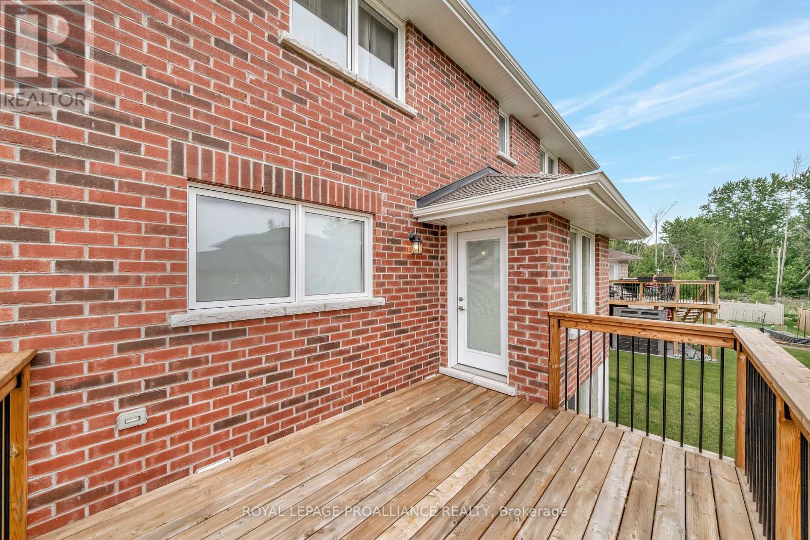 54 Lanark Drive, Belleville (Belleville Ward), Ontario  K8N 0G7 - Photo 39 - X12209494