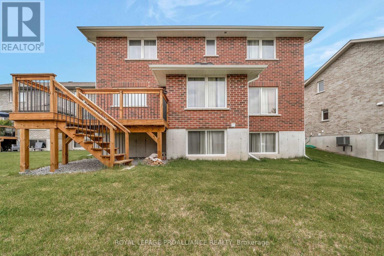 54 Lanark Drive, Belleville (Belleville Ward), Ontario  K8N 0G7 - Photo 42 - X12209494