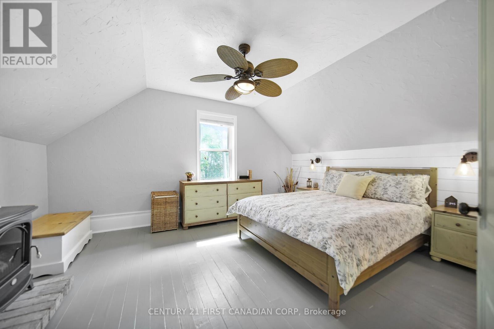 24631 Stalker Line, West Elgin, Ontario  N0L 2P0 - Photo 31 - X12209410