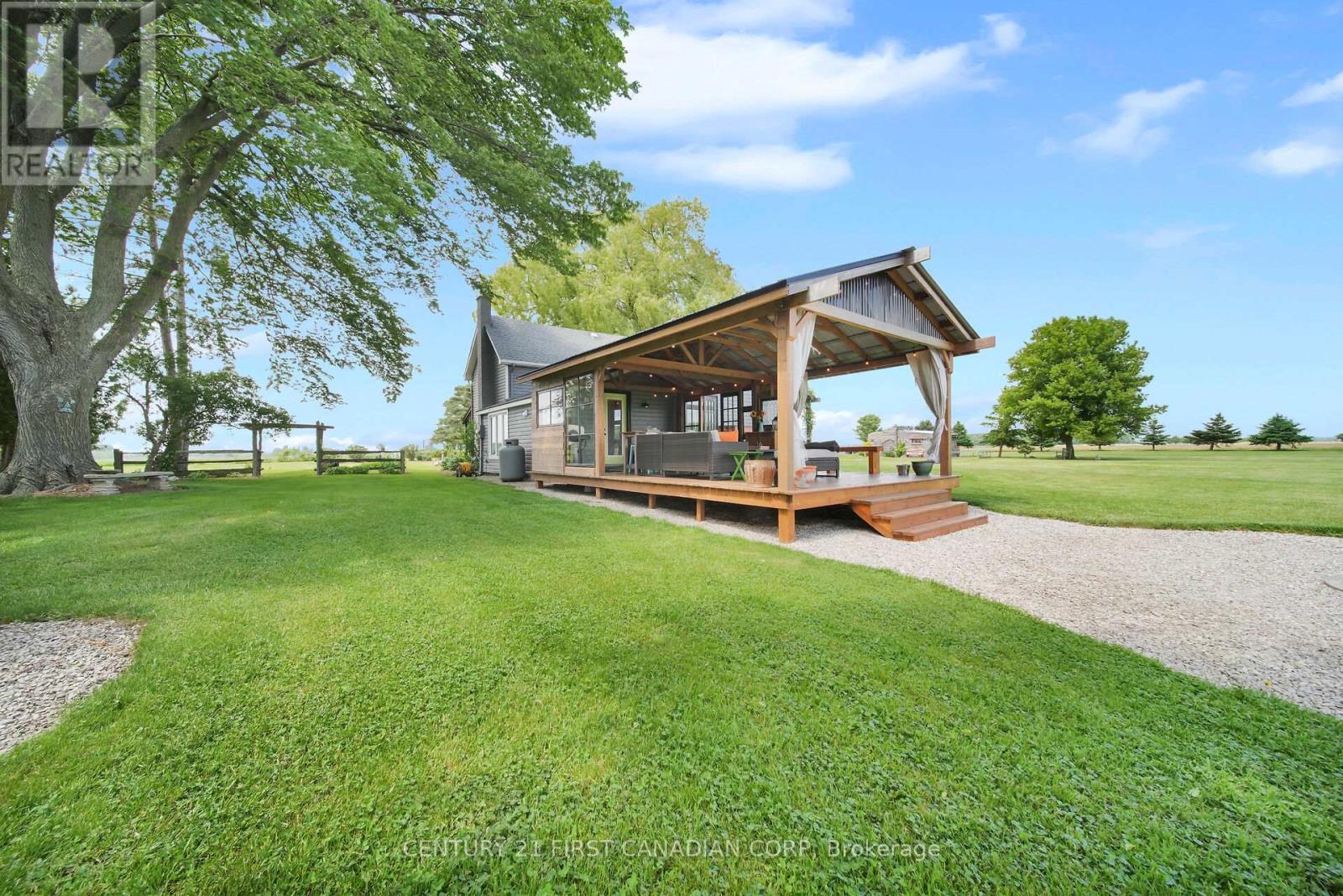 24631 Stalker Line, West Elgin, Ontario  N0L 2P0 - Photo 41 - X12209410