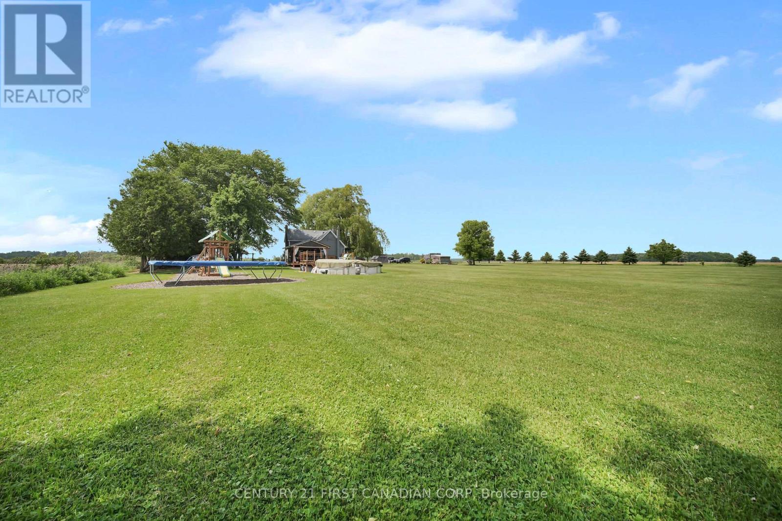 24631 Stalker Line, West Elgin, Ontario  N0L 2P0 - Photo 42 - X12209410