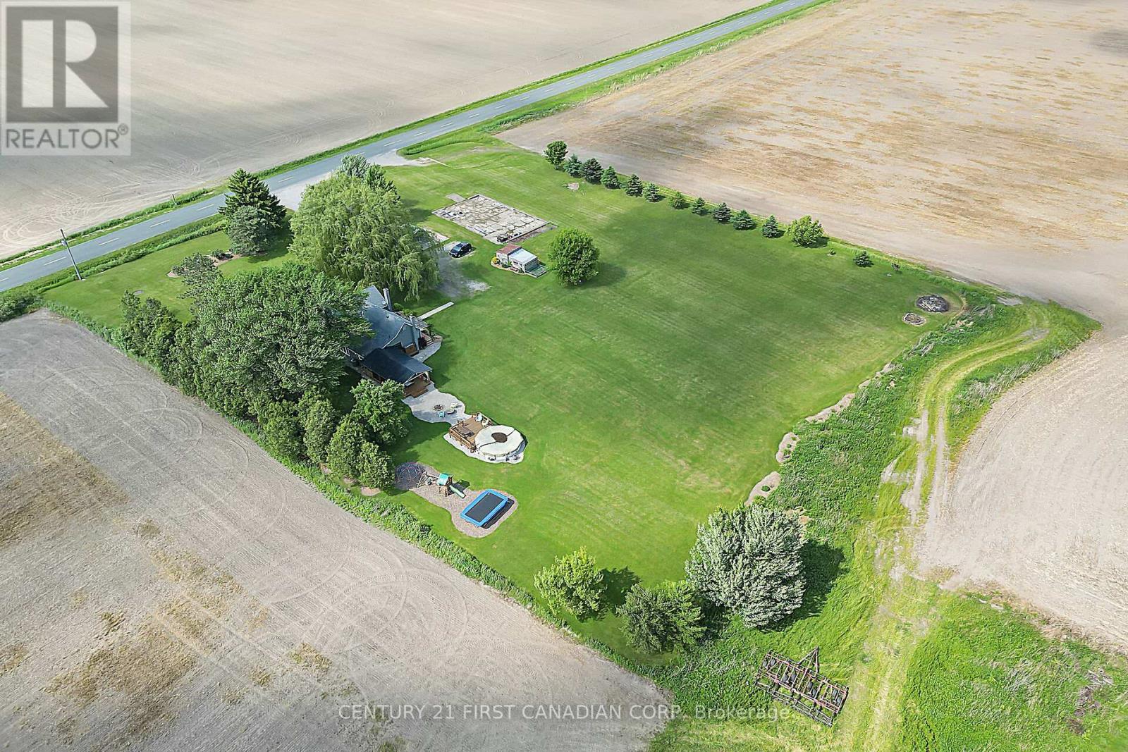 24631 Stalker Line, West Elgin, Ontario  N0L 2P0 - Photo 44 - X12209410