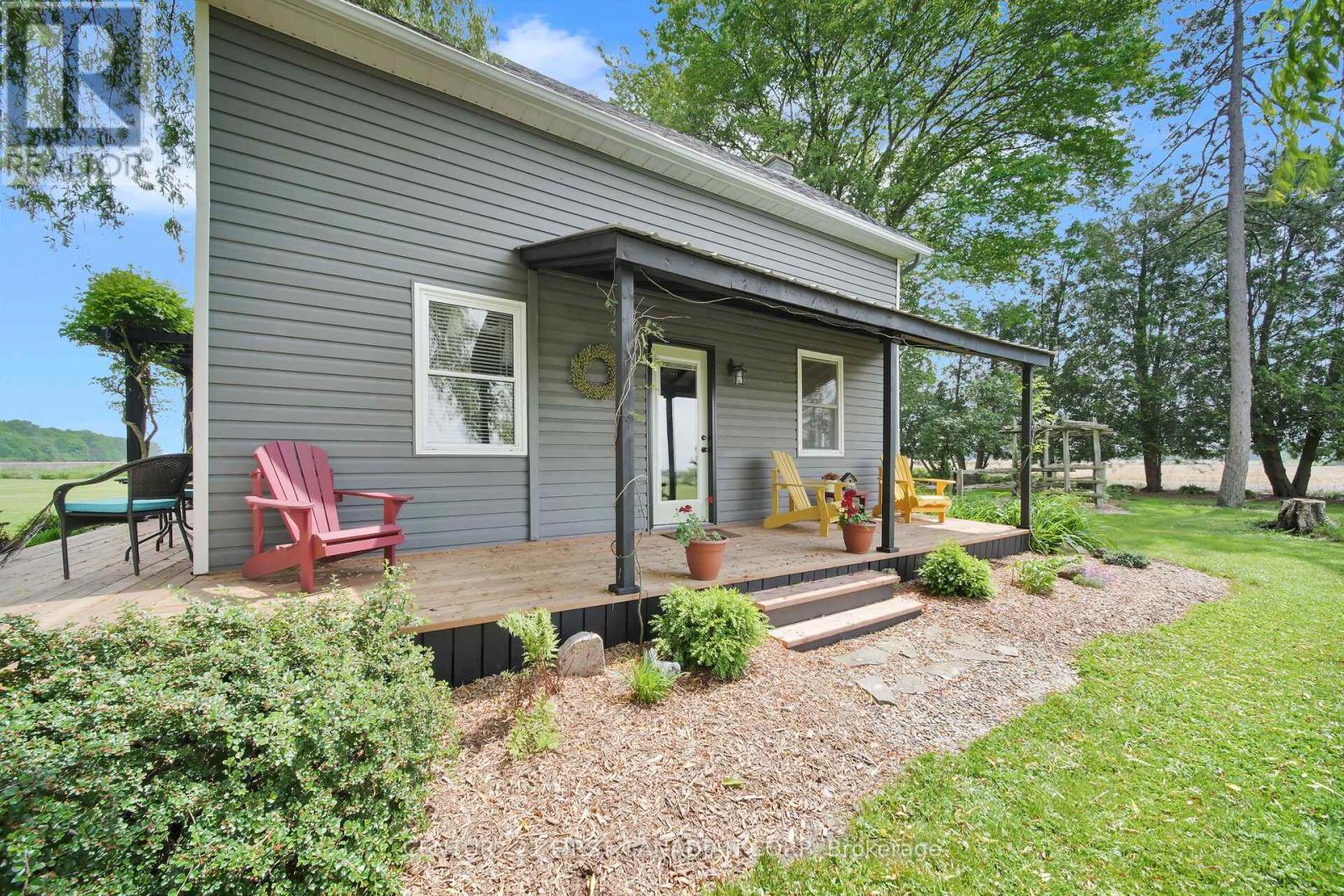 24631 Stalker Line, West Elgin, Ontario  N0L 2P0 - Photo 5 - X12209410