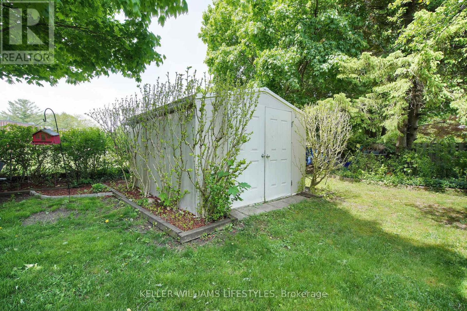 568 Sherene Terrace, London North (North P), Ontario  N6H 3J8 - Photo 45 - X12209441