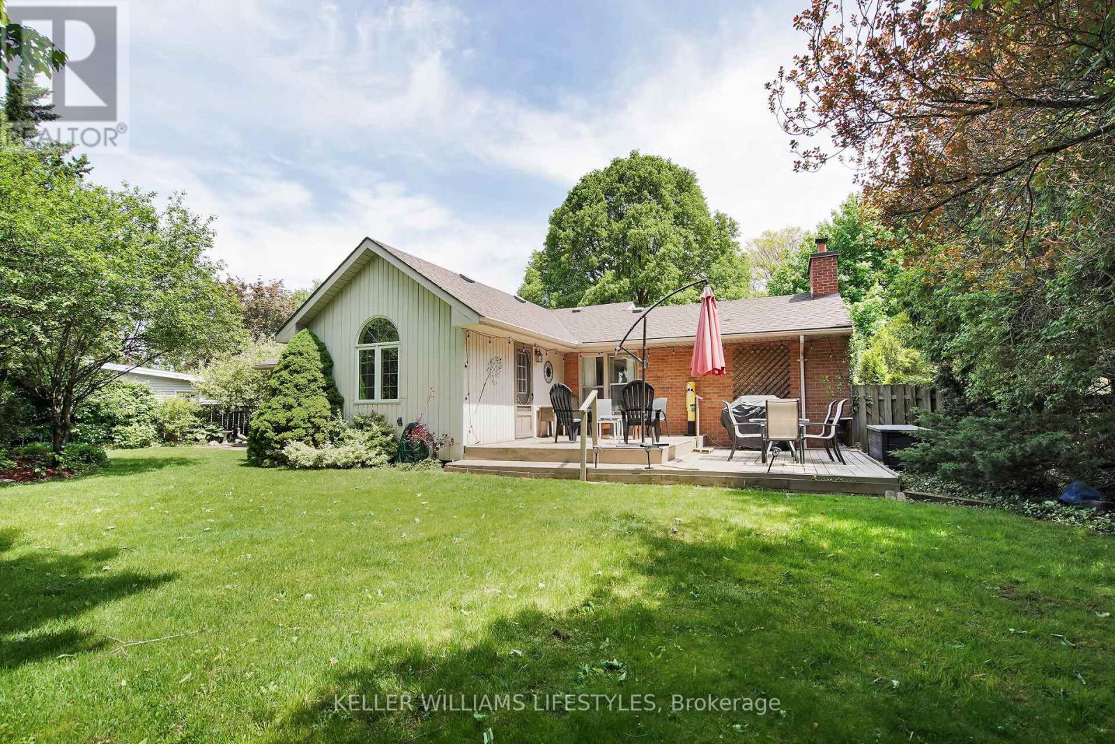 568 Sherene Terrace, London North (North P), Ontario  N6H 3J8 - Photo 5 - X12209441