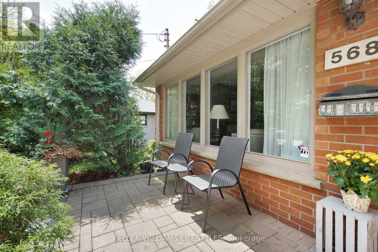 568 Sherene Terrace, London North (North P), Ontario  N6H 3J8 - Photo 8 - X12209441