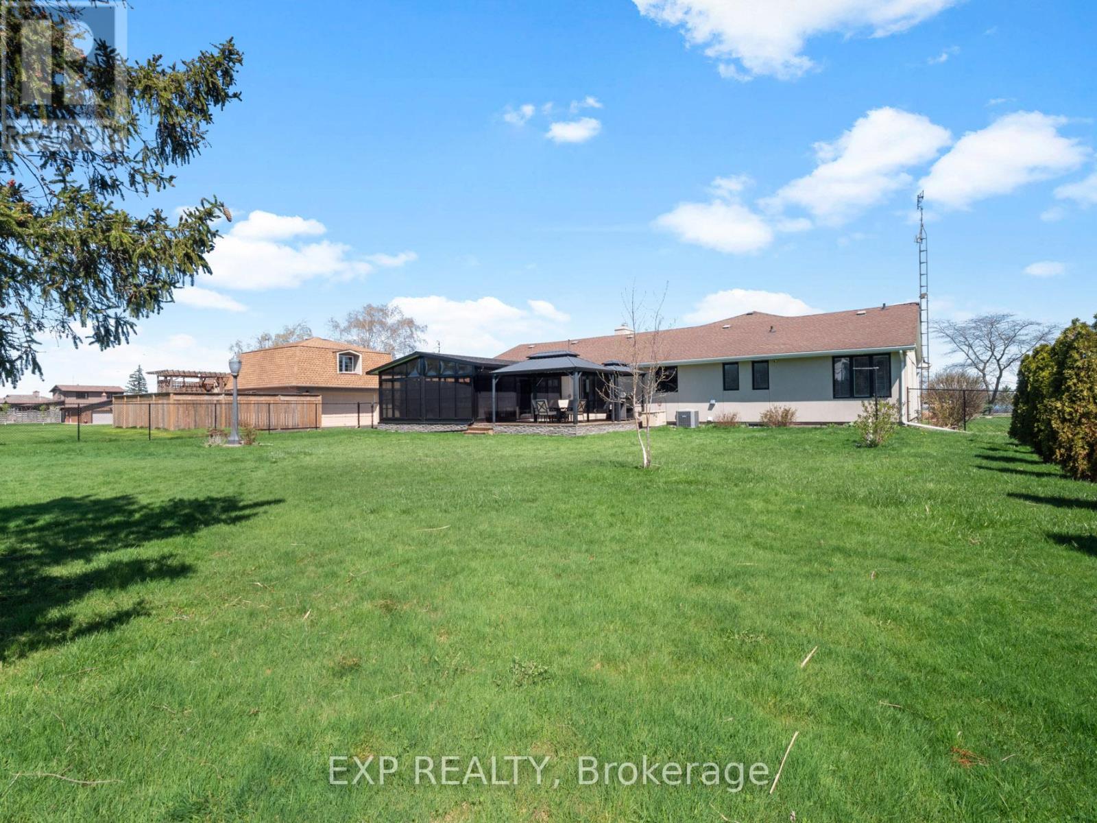 2189 Niagara Parkway, Fort Erie, Ontario  L2A 5M4 - Photo 38 - X12111106