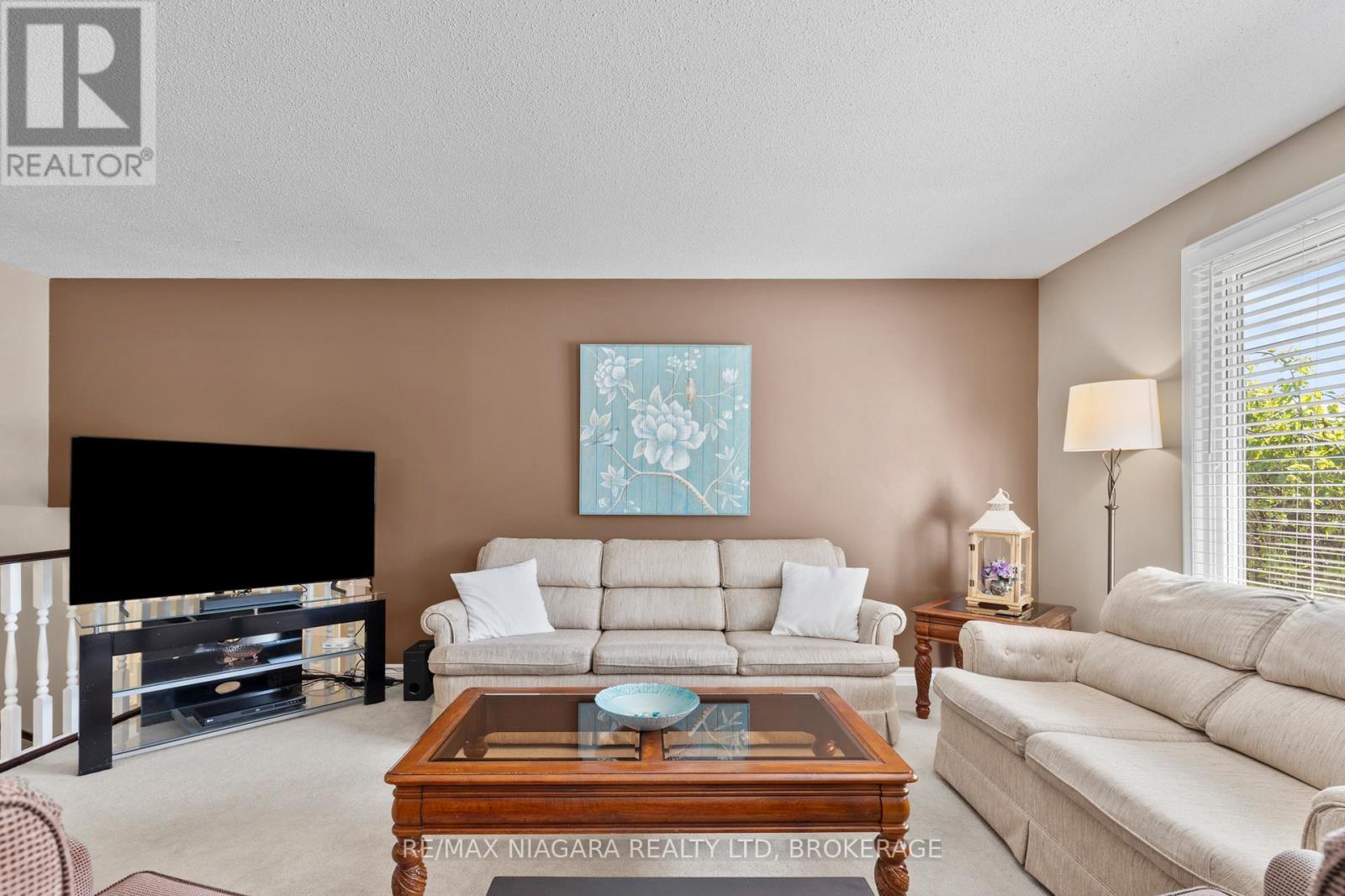 8410 Mundare Crescent, Niagara Falls, Ontario  L2G 7M5 - Photo 12 - X12207845