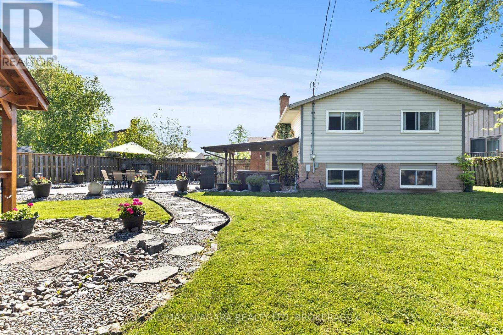 8410 Mundare Crescent, Niagara Falls, Ontario  L2G 7M5 - Photo 32 - X12207845
