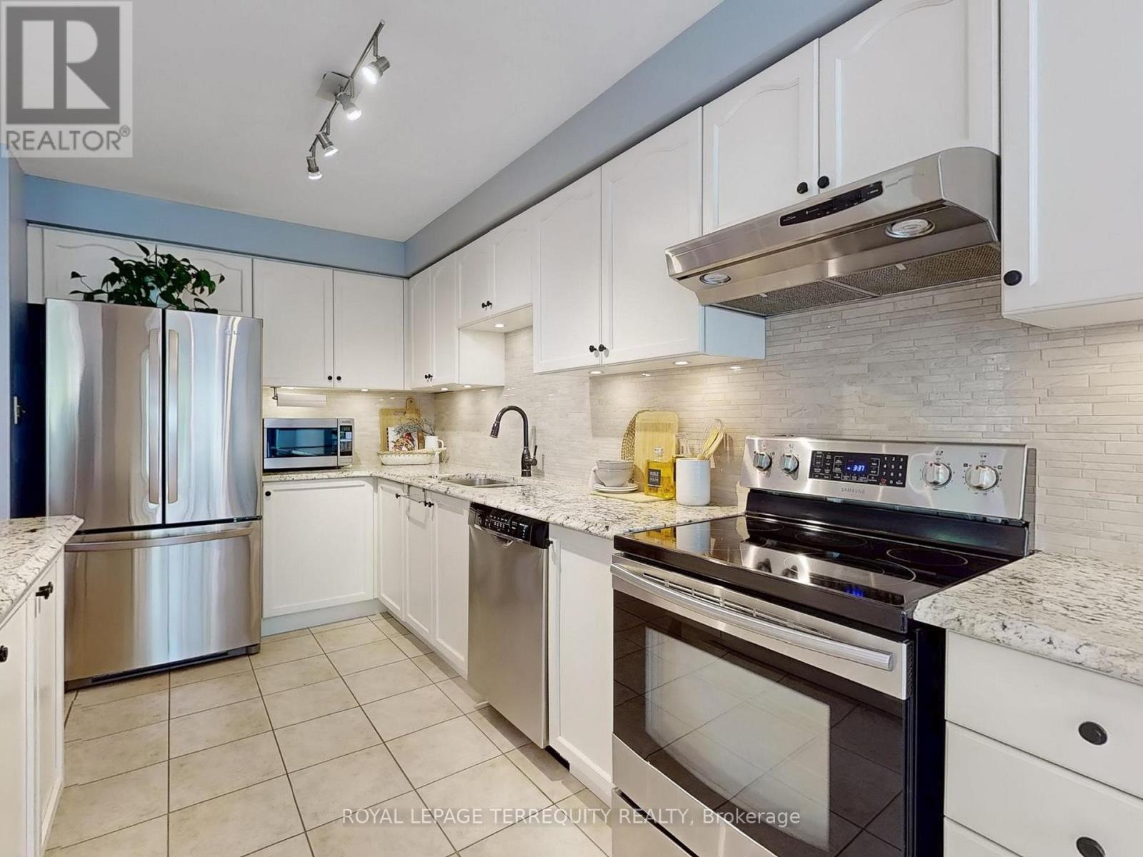 33 Frank Faubert Drive, Toronto, Ontario  M1C 5H8 - Photo 16 - E12205939