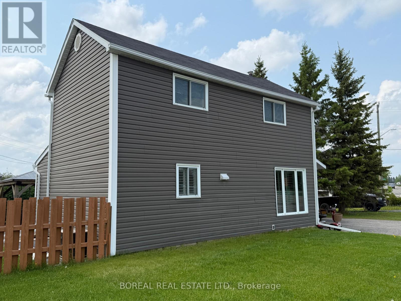 1 Boisvert Crescent, Cochrane, Ontario  P0L 1C0 - Photo 3 - T12209487