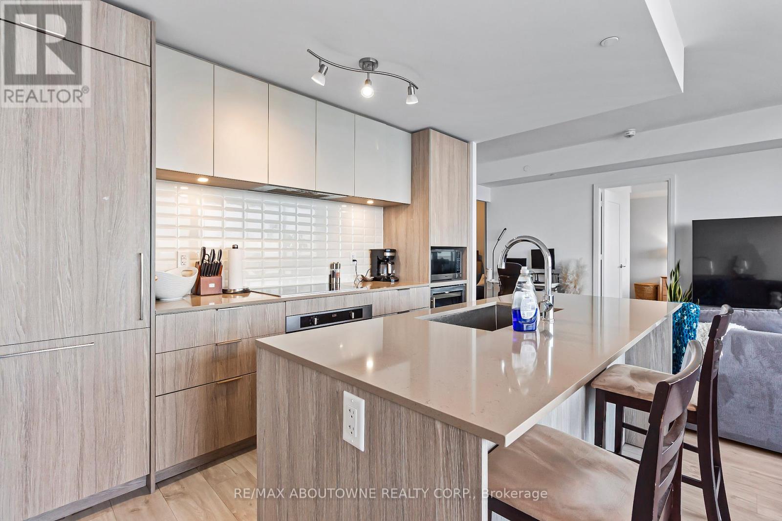 4005 - 70 Annie Craig Drive, Toronto, Ontario  M8V 0G2 - Photo 11 - W12207701