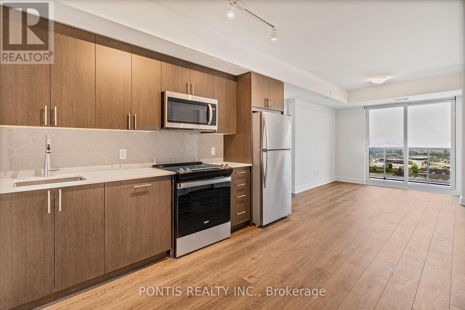 2118 - 2545 Simcoe Street N, Oshawa (Windfields), Ontario  L1L 0W3 - Photo 3 - E12209001