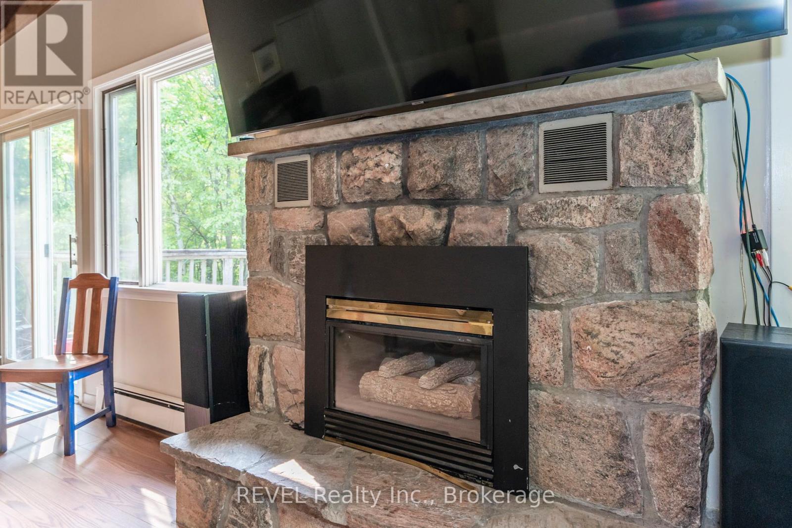 806 Victoria Street, Midland, Ontario  L4R 1B6 - Photo 16 - S12209376