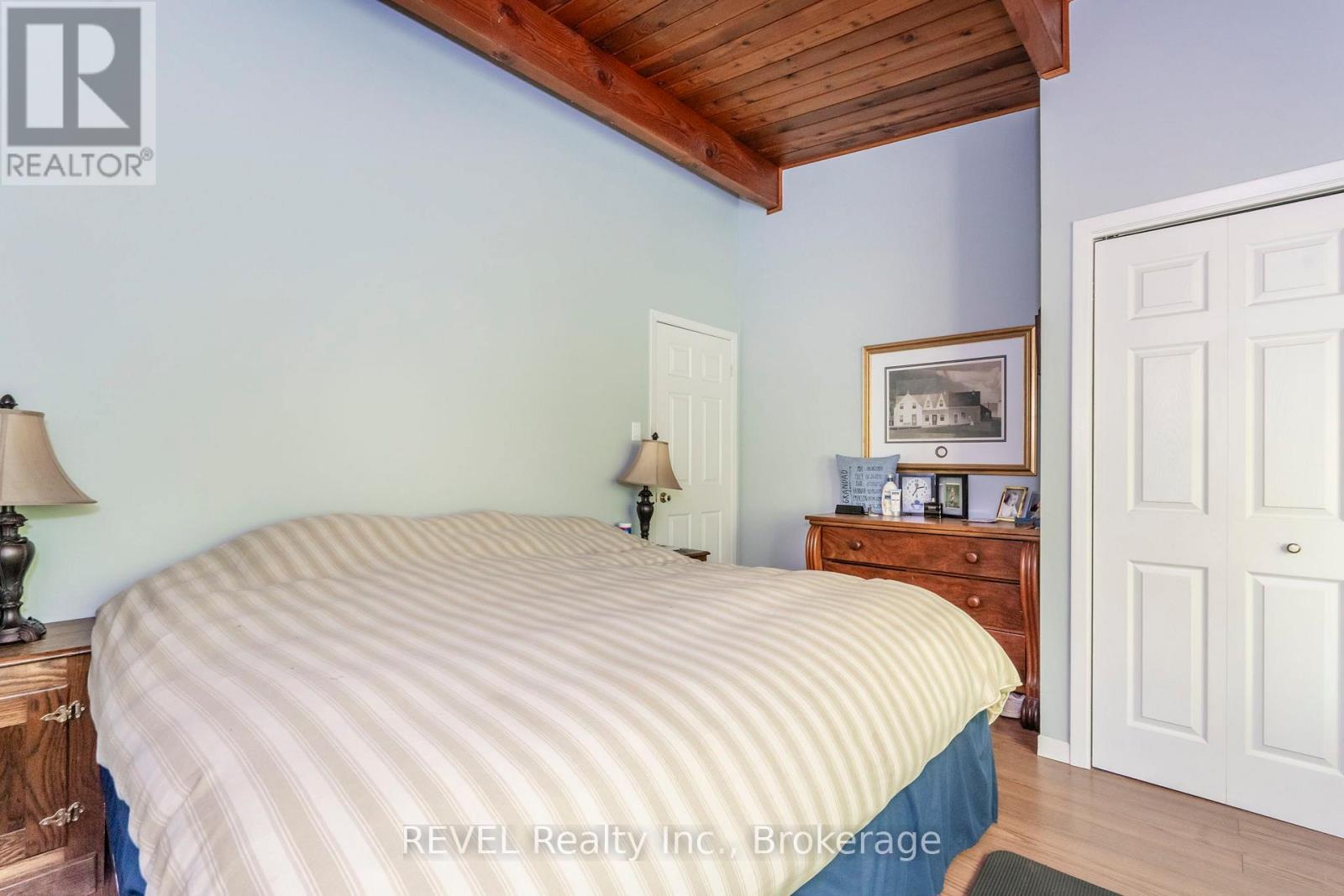 806 Victoria Street, Midland, Ontario  L4R 1B6 - Photo 22 - S12209376