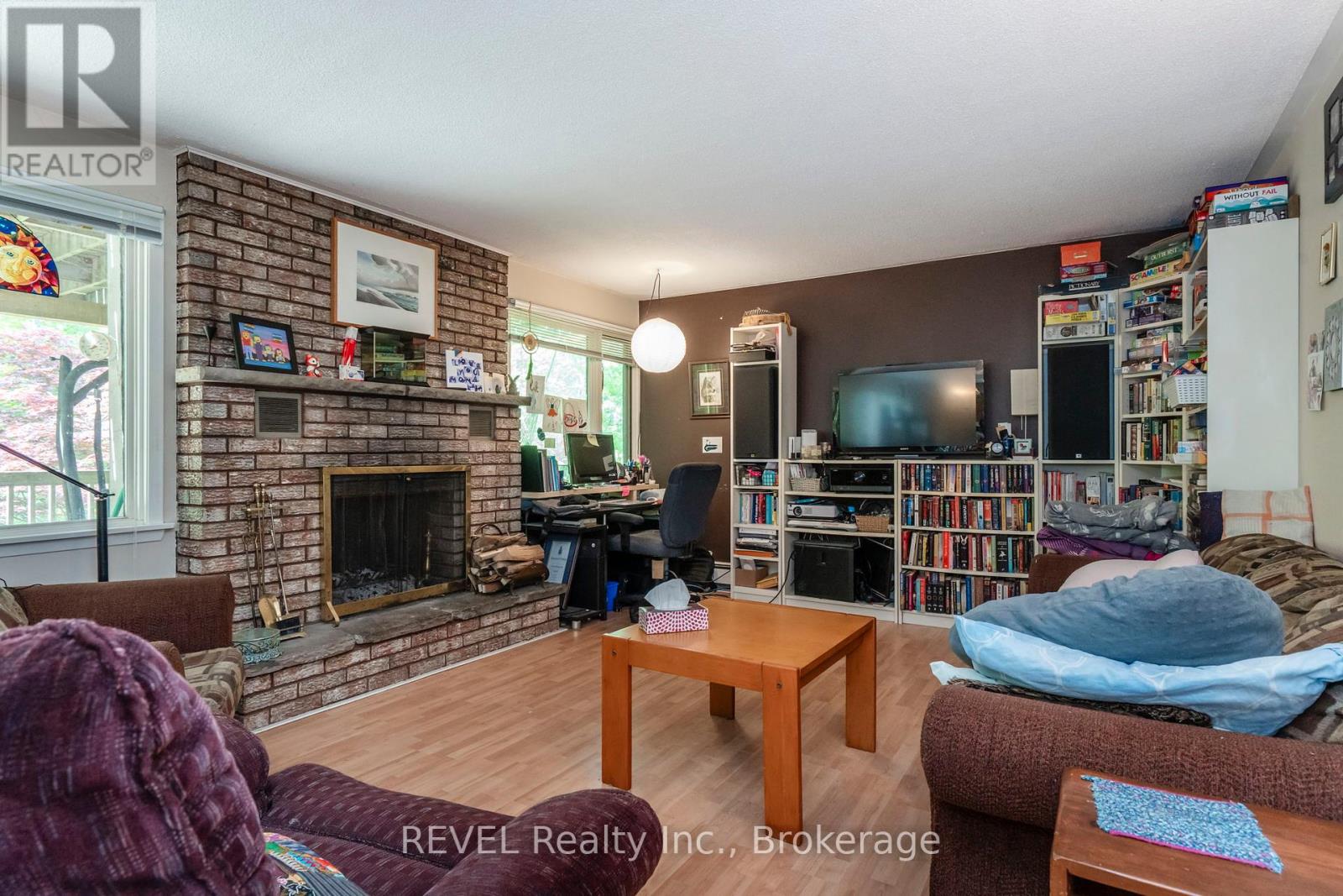 806 Victoria Street, Midland, Ontario  L4R 1B6 - Photo 27 - S12209376