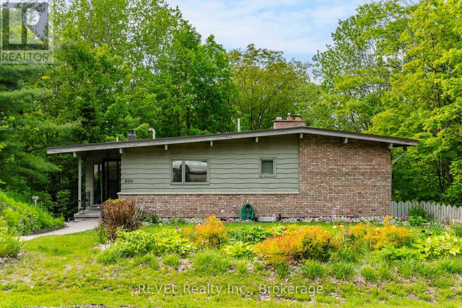 806 Victoria Street, Midland, Ontario  L4R 1B6 - Photo 46 - S12209376