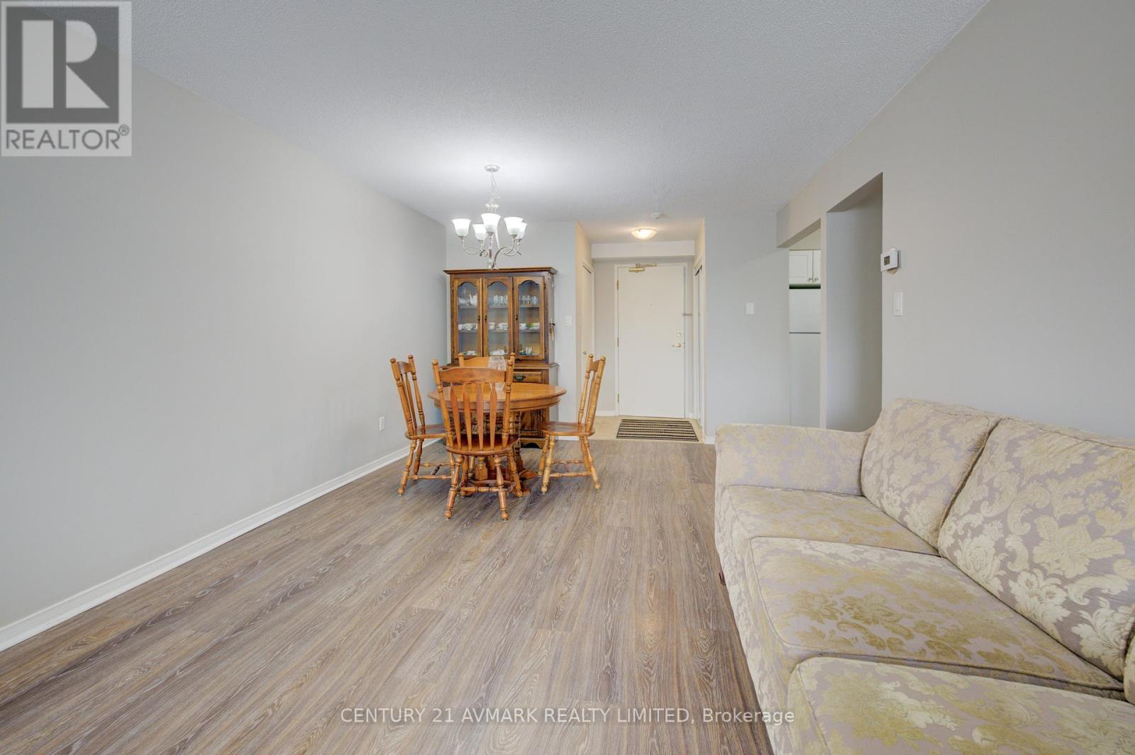 205 - 78 Roehampton Avenue, St. Catharines, Ontario  L2M 7W9 - Photo 5 - X12209186