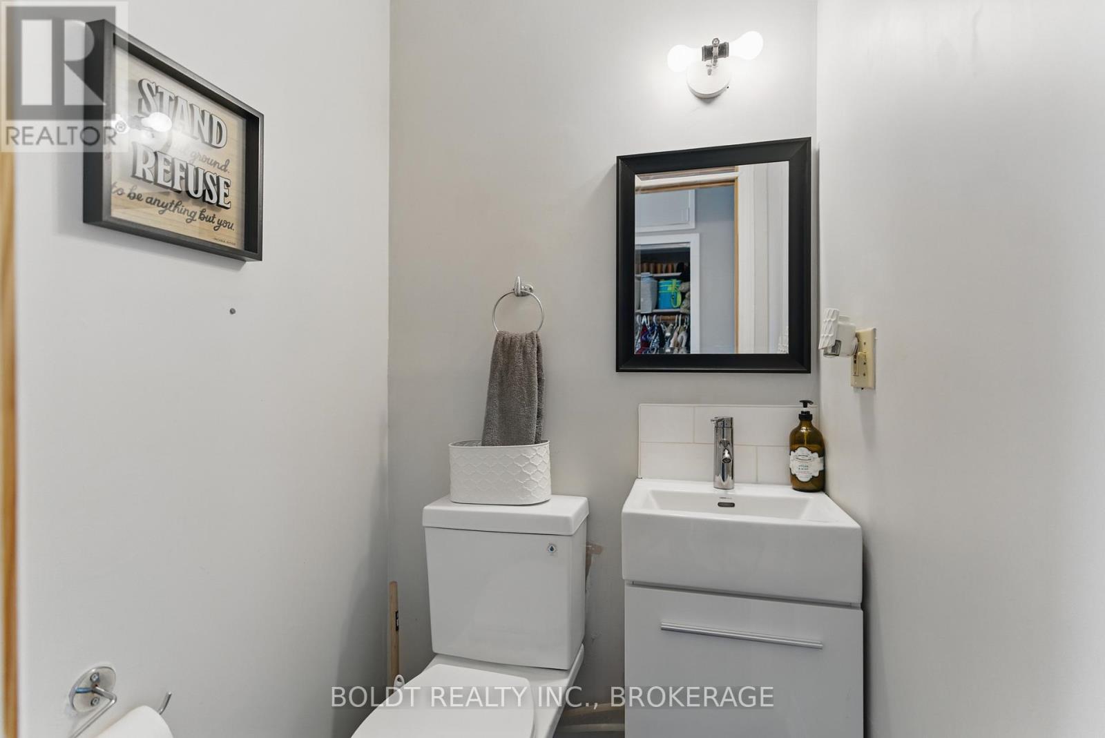 24-26 York Street, St. Catharines, Ontario  L2R 6B9 - Photo 30 - X12209514